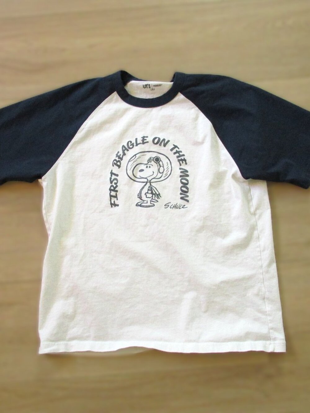 Uniqlo UT Peanuts Snoopy First Beagle On The Moon Graphic Tee XL